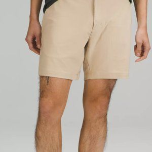 Commission Classic-Fit Short 7"